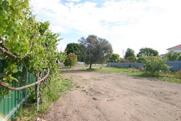 Serviced Building Block - 700 sq.m Picture 2