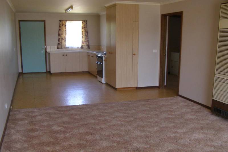 Auction 28/2/2009 on site 11 am Picture 3