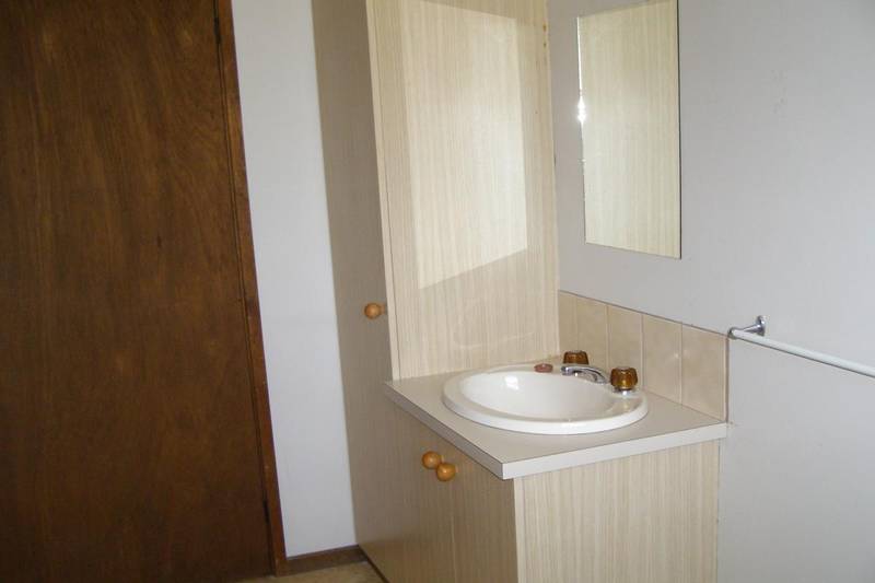 Auction 28/2/2009 on site 11 am Picture 2