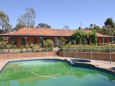 Make A Splash this summer - 4BR on 5 1/2 acres Picture