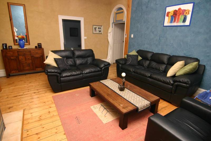 Renovated 4BR Home Picture 3