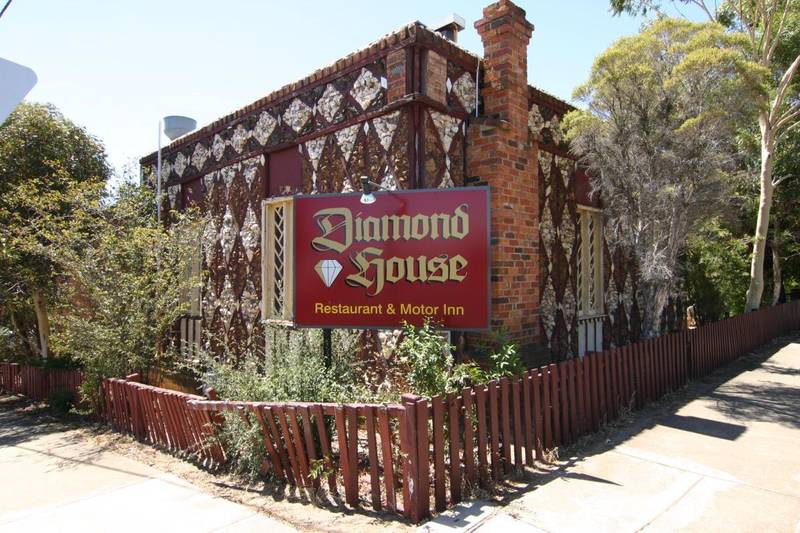 Diamond House - Heritage Restaurant & Motor Inn - BUSINESS FOR SALE Picture 1