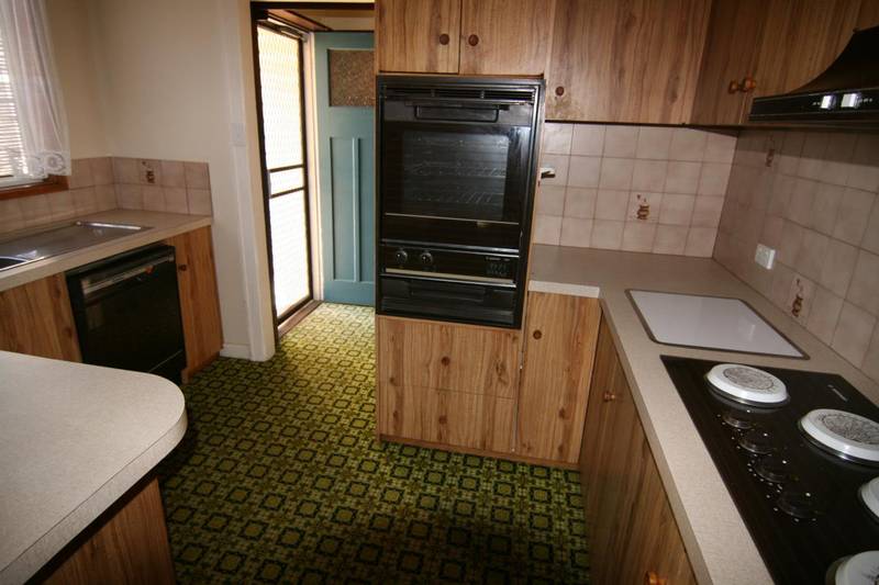 3 Bedroom Home close to Main Street Picture