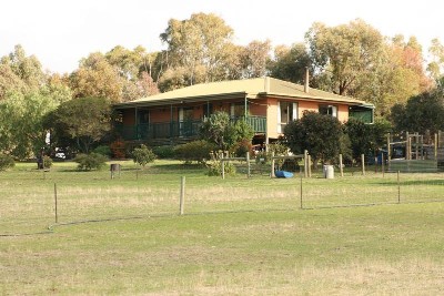 Moyston Hobby Farm - 30 Acres Picture