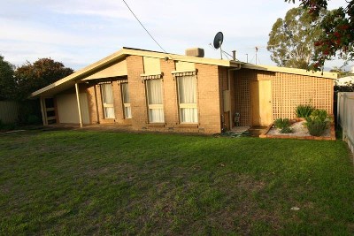 Immaculate Central Brick Home Picture