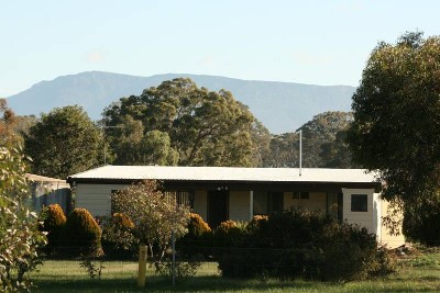 Country Living - 10 Acres + Grampians Views Picture