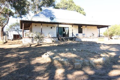 3 BEDROOM HOME ON APPROX. 10 ACRES Picture