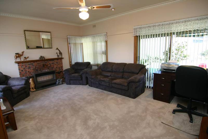 Central West Low Maintenance Home Picture 2