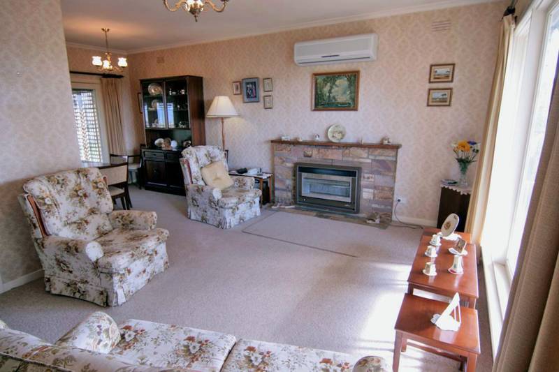 Ideal Development - Large, Elevated & Views Picture 2