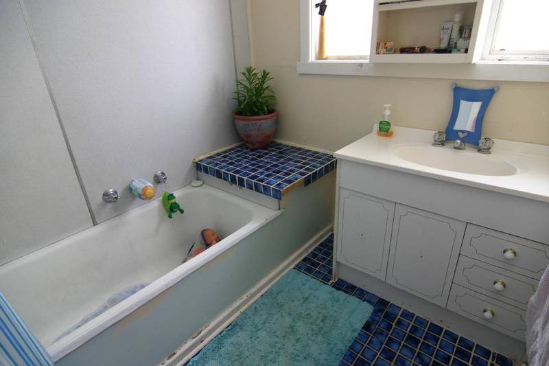 Affordable First Home or Investment Opportunity Picture 3