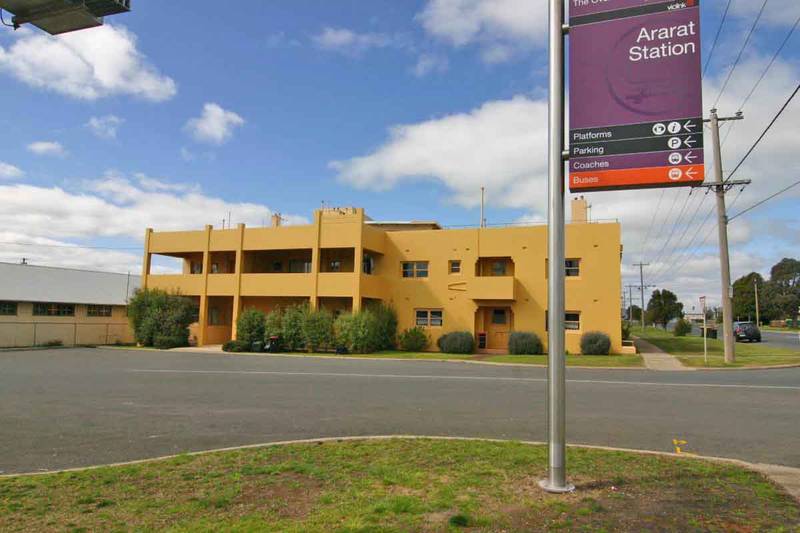 Ideal Investment Unit returning approx 9% Picture 1