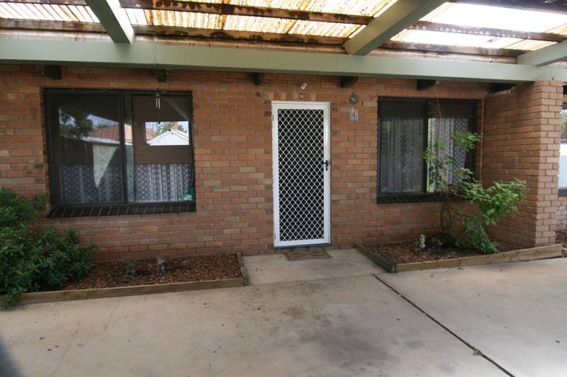 2 Bedroom Unit in Quiet Location. Picture 1