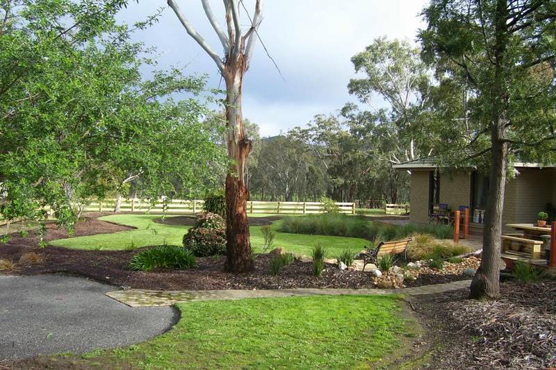 Blue Pyrenees Tranquil Country Setting Picture 2