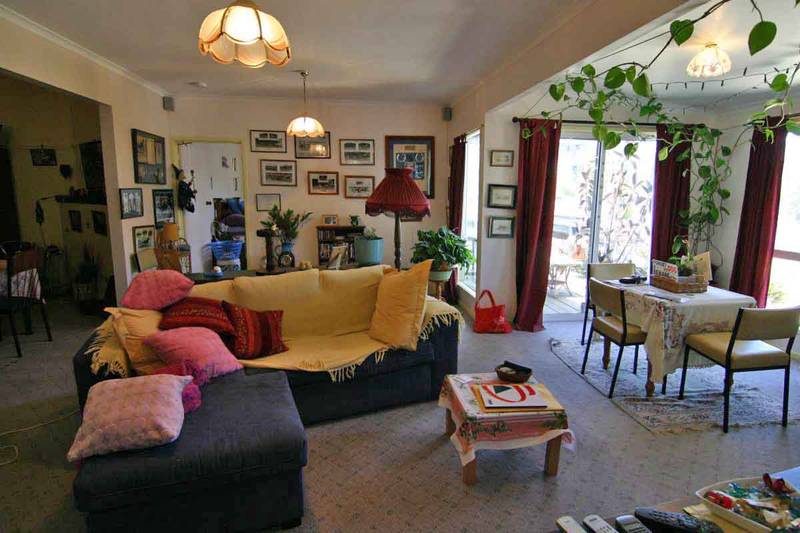 3 Bedroom home close to CBD and schools Picture 2