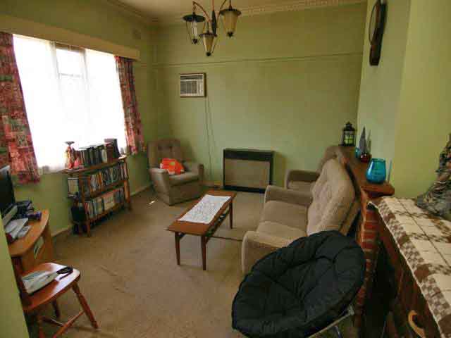 First Home Buyers Look Here! Picture 2