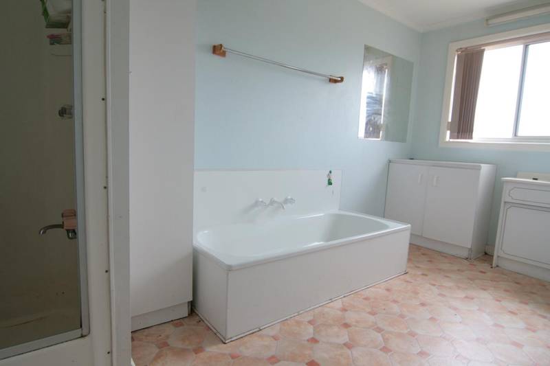 Central location period home Picture 3