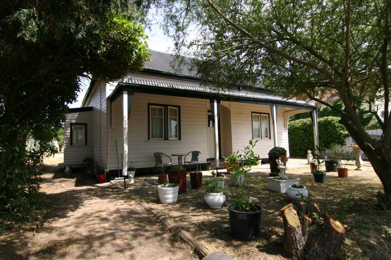 Renovated Period Home in the West End Picture 1