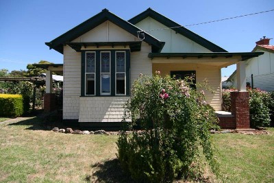 Oozing Period Charm - West End Picture