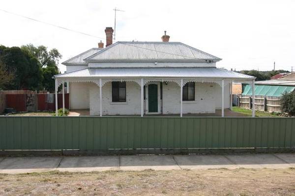 Central Location Picture 1