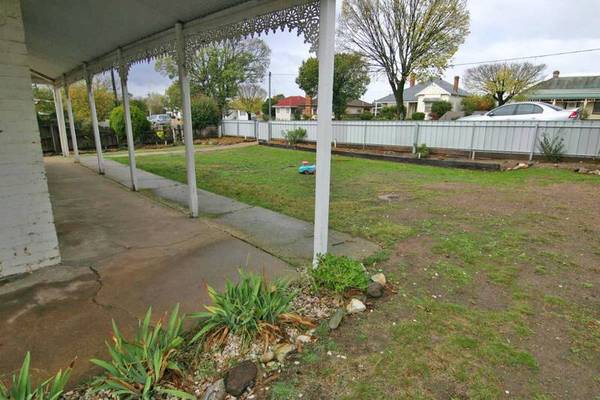 Central Location Picture 3