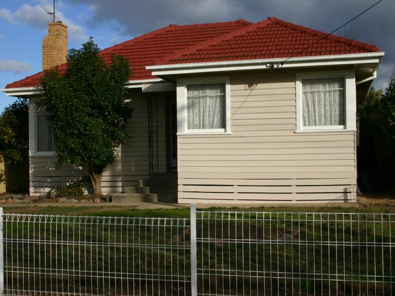 Centrally Located Picture 1