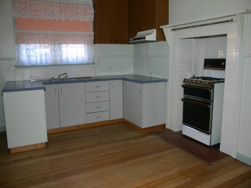 Centrally Located Picture 2