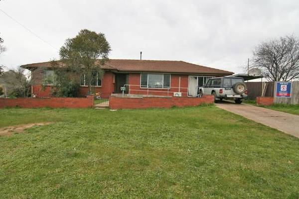 Spacious Family Home Picture 1