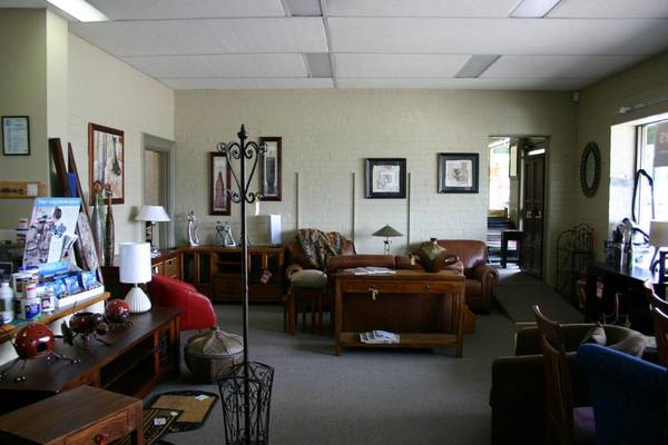 Central CPD Commercial Premises Picture 2