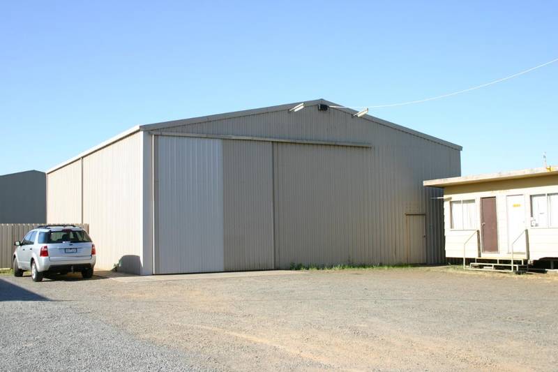 Large Industrial Shed Picture 1