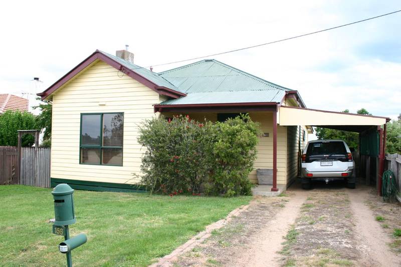 Charming Two Bedroom Home Picture 1