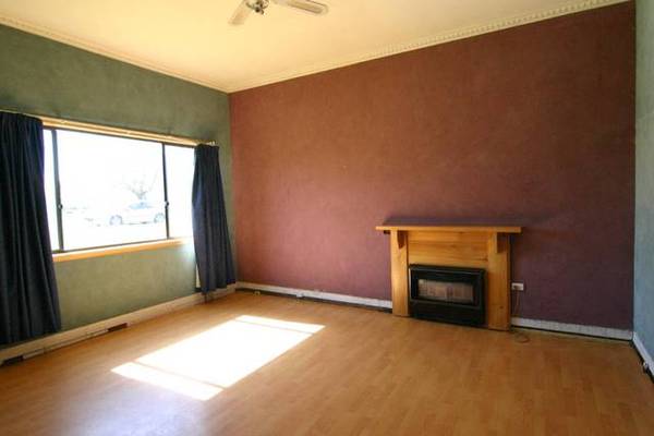 Central 4 Bedroom Picture 2