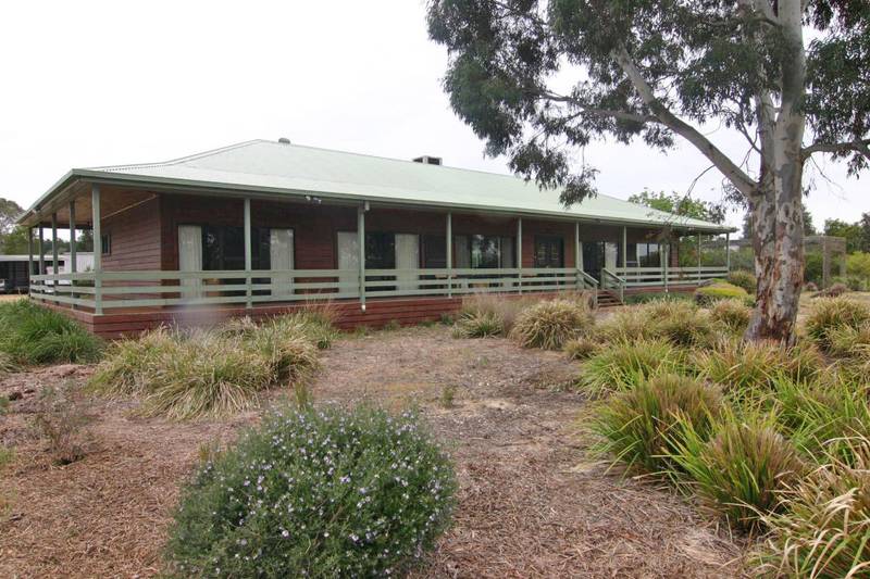 Dream Rural Lifestyle Picture 1