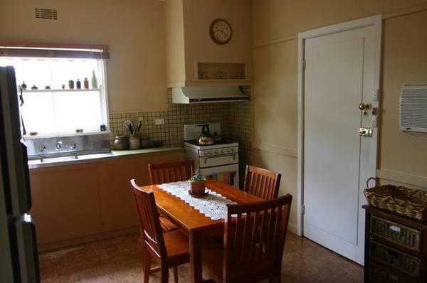 Well Presented, quiet location Picture 2