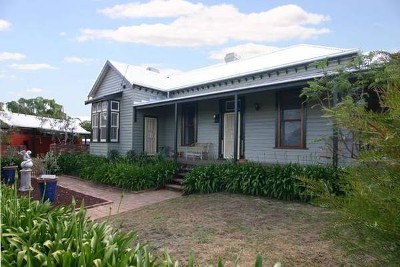 Fine Heritage Restoration Home - Owners Keen & Price Negotiable Picture