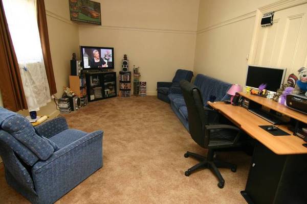 AFFORDABLE FIRST HOME OR INVESTMENT OPPORTUNITY Picture 3