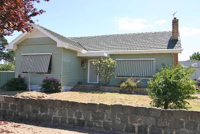 WELL PRESENTED & LOW MAINTENANCE Picture