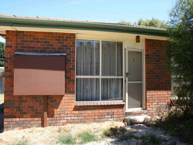 Bedsitter Unit Picture 1