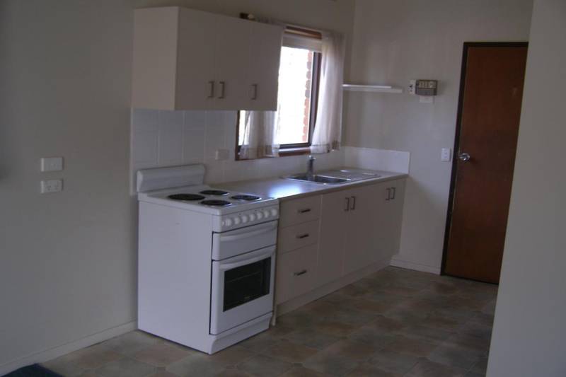 Bedsitter Unit Picture 2