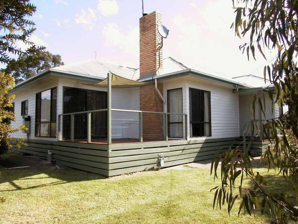 Renovated 4 Bedroom Home Picture 1