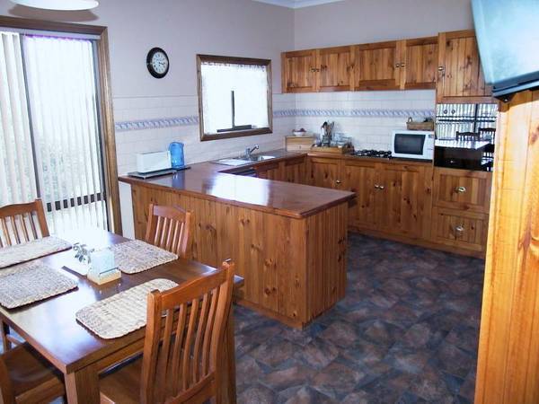 Renovated 4 Bedroom Home Picture 2