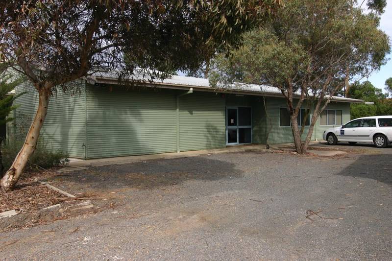 Large Works Operations Depot - One Year Rent Free Picture 3