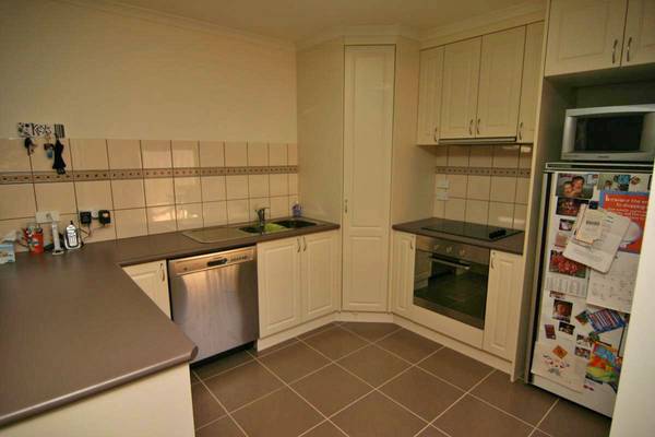 New unit in central location Picture 2