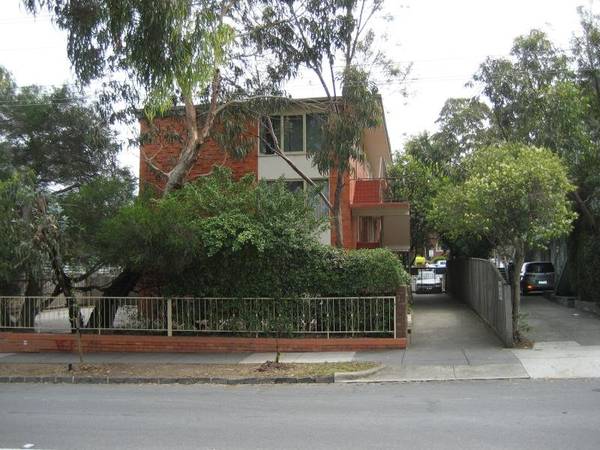 WALK TO EVERYTHING Picture 1