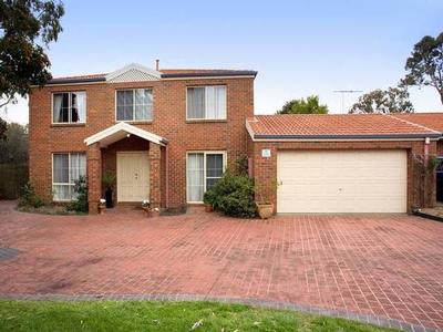 UNDER CONTRACT Extra Large 4 bedroom Townhouse Picture UNDER CONTRACT Extra Large 4 bedroom Townhouse Picture