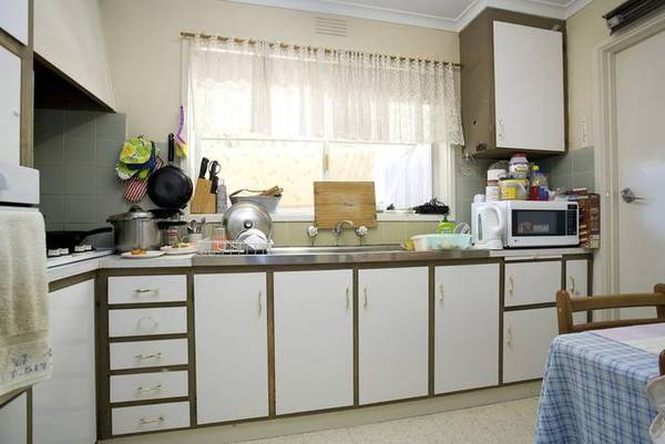 Astute Buyers Only Picture