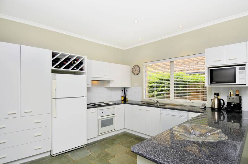 Family Ties Picture 3