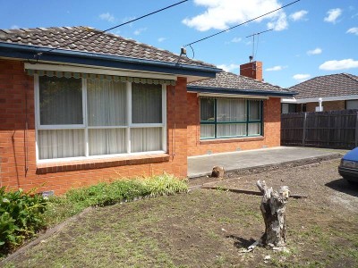 PERFECT LOCATION Picture