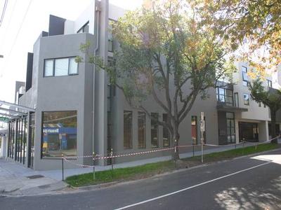 Modern Town House!! Great Location!! Picture Modern Town House!! Great Location!! Picture