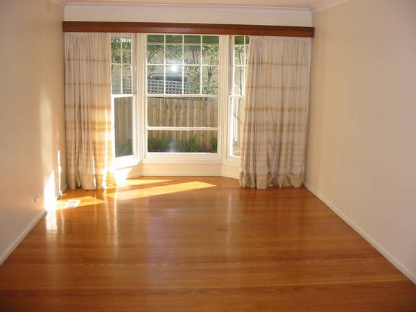 Well Positioned 2 Bedroom Villa Unit Picture 2