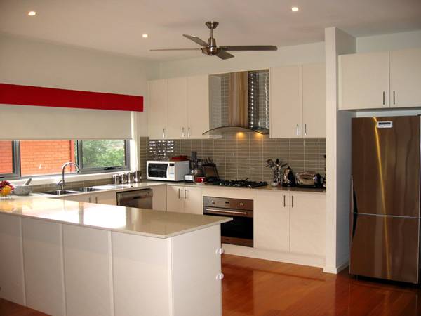 CONTEMPORY STYLE HOME Picture 3